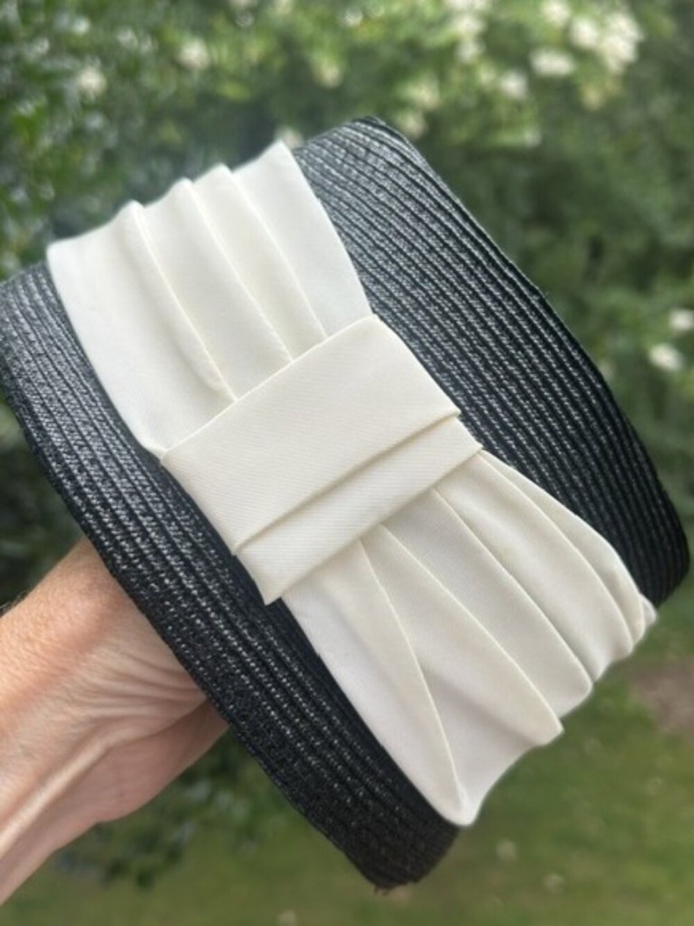 WESCO Black Straw White Satin Ribbon Cloche Pillbox HAT